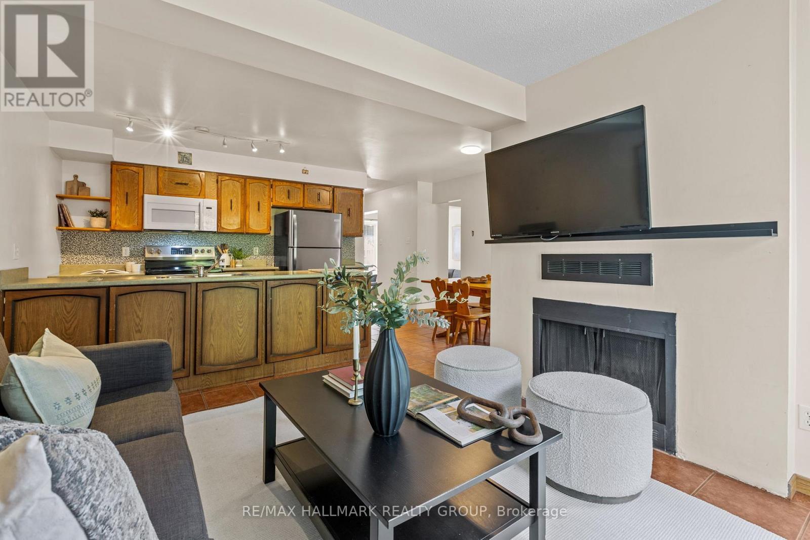 7 Naismith Crescent, Ottawa, ON - Indoor