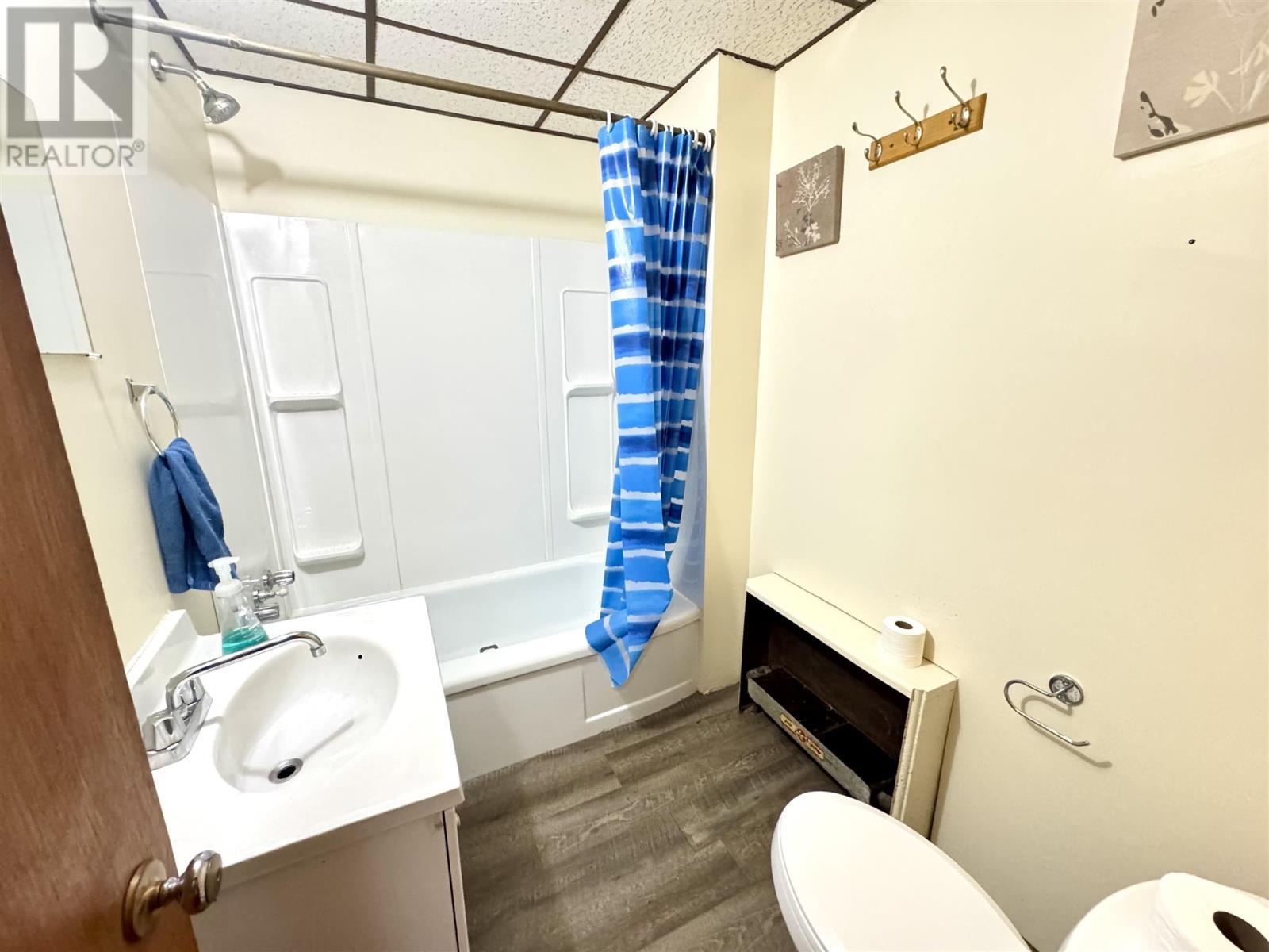 109 Front St, Hawk Junction, ON