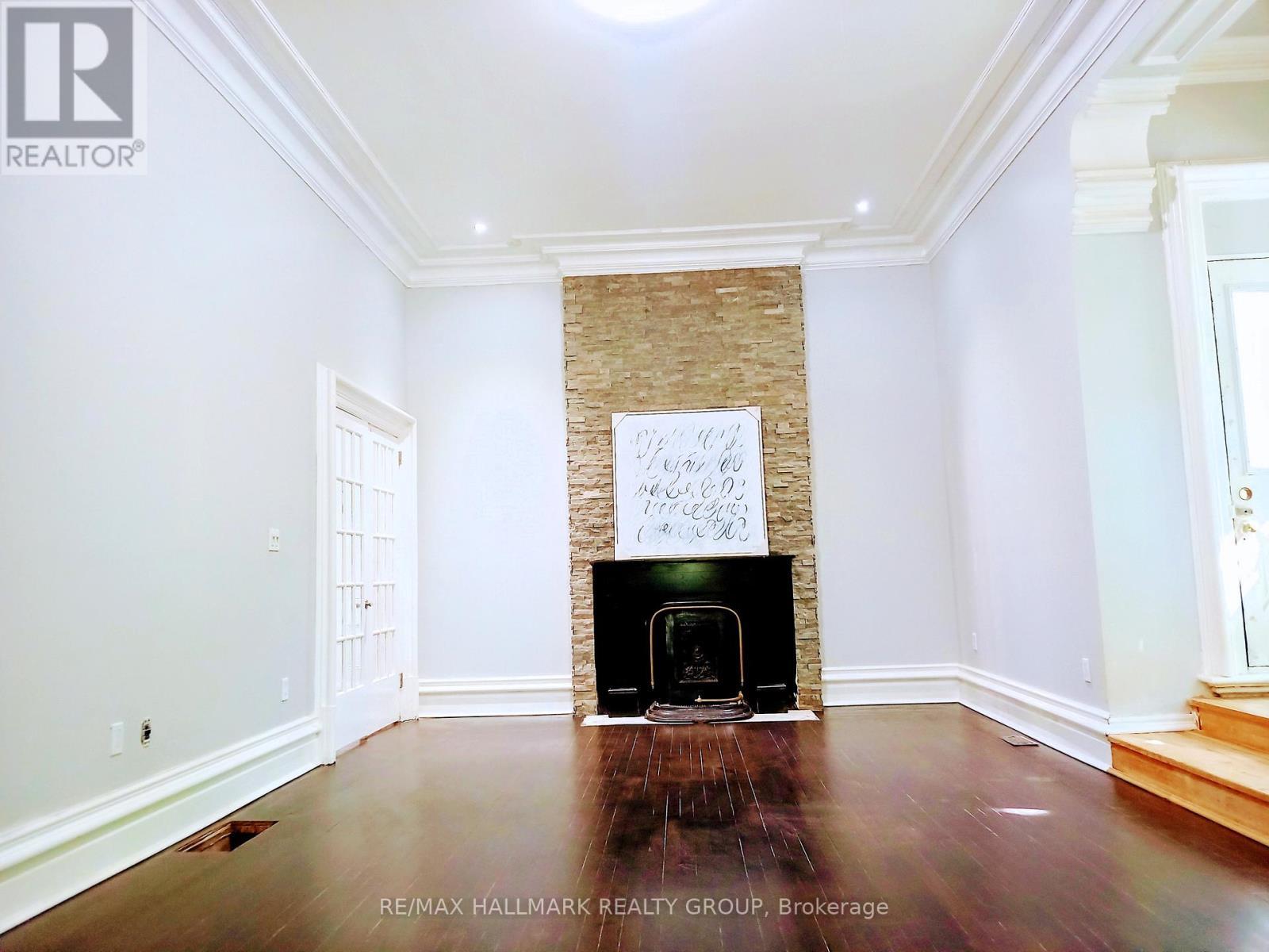 1 - 460 Wilbrod Street, Ottawa, ON - Indoor Photo Showing Other Room