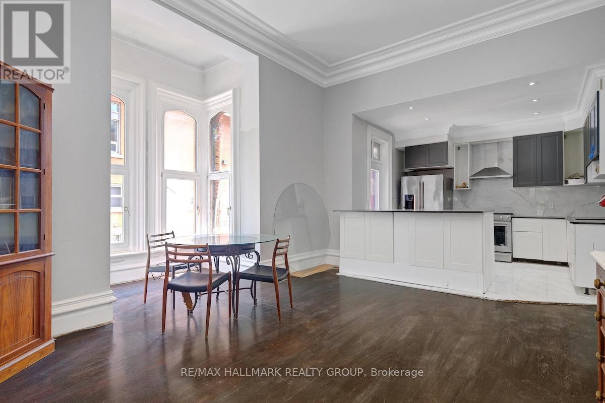 1 - 460 Wilbrod Street, Ottawa, ON - Indoor