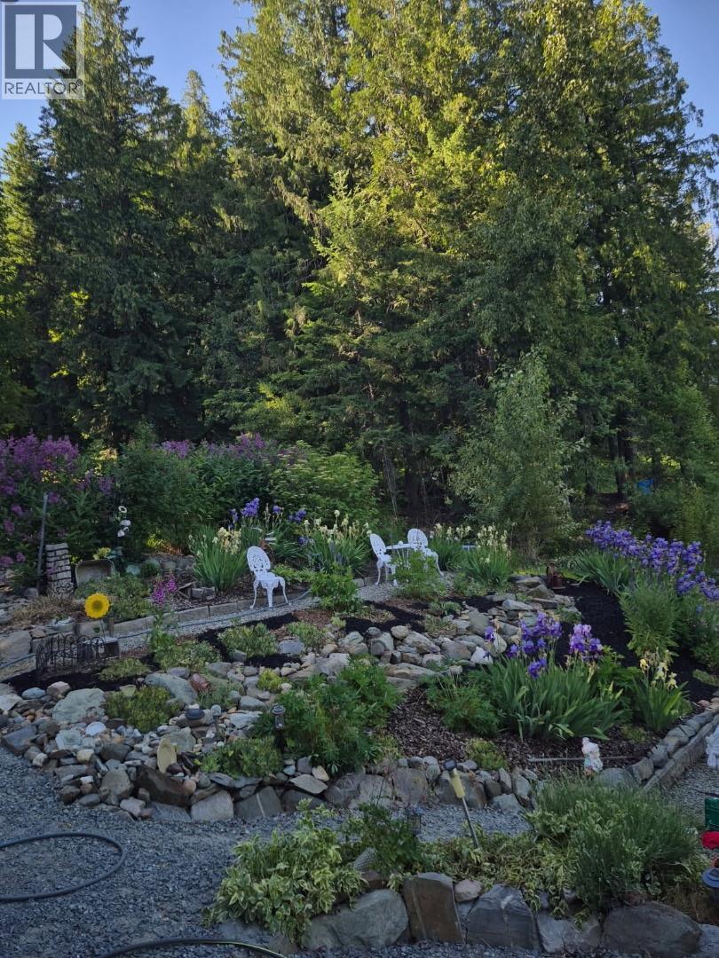 1137 36Th Avenue N, Creston, BC