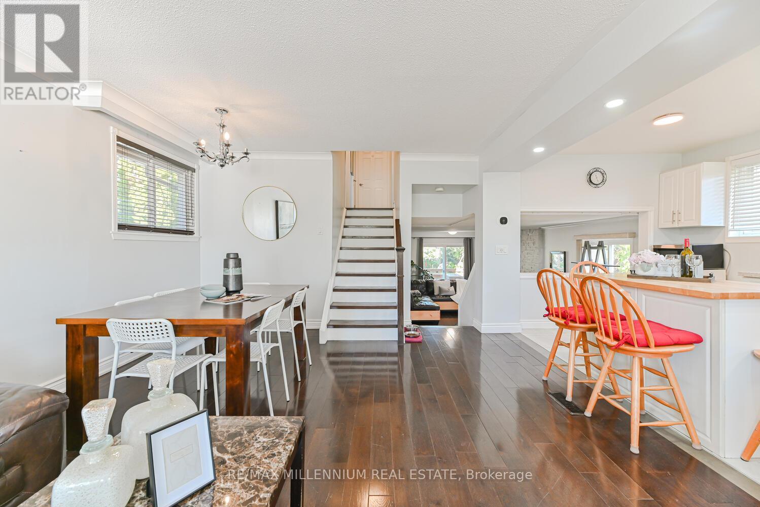 242 Coronation Drive, Toronto, ON - Indoor Photo Showing Dining Room
