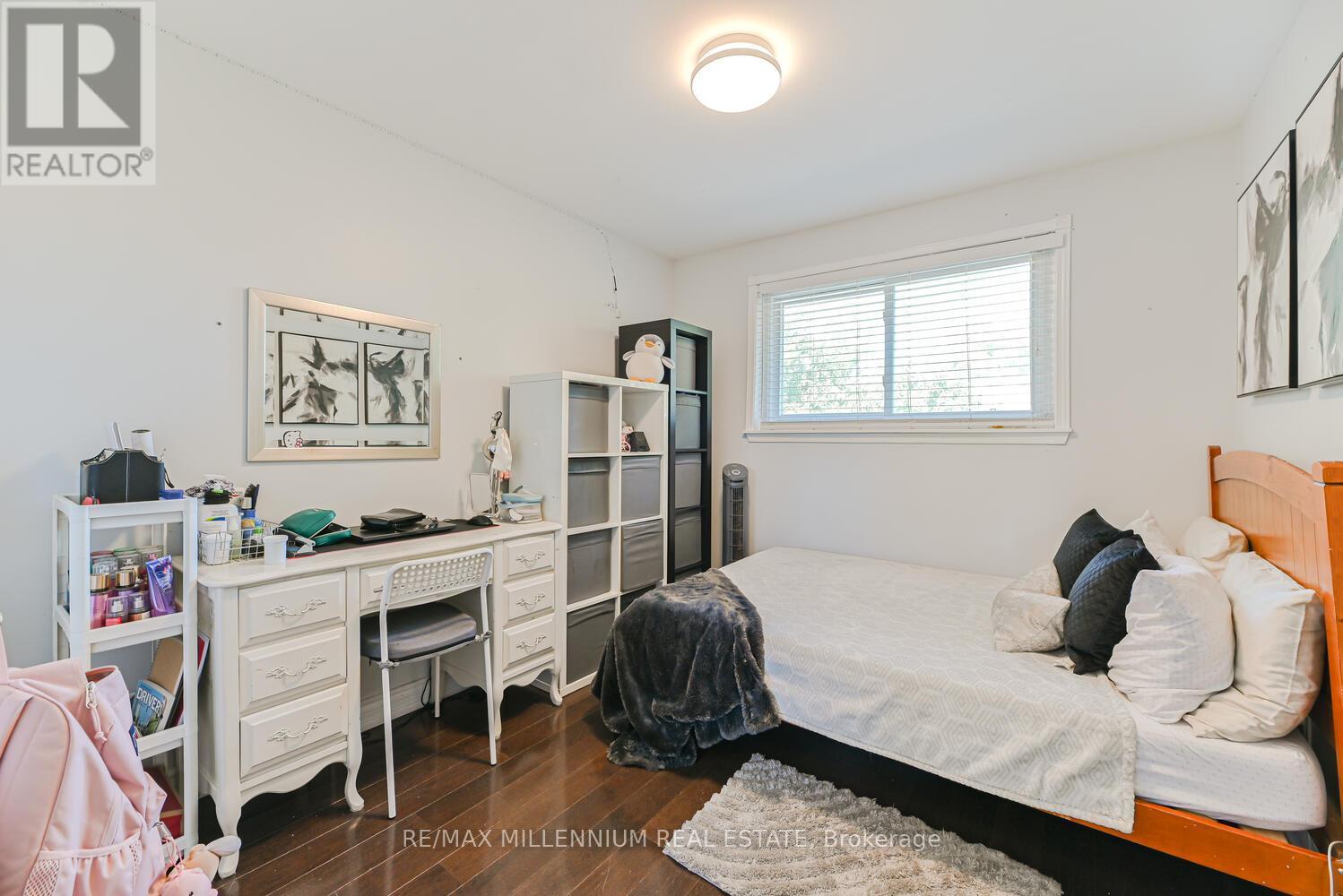 242 Coronation Drive, Toronto, ON - Indoor Photo Showing Bedroom