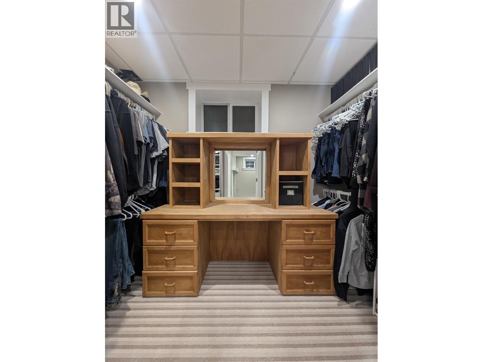 5665 Horse Lake Road, 100 Mile House, BC - Indoor With Storage