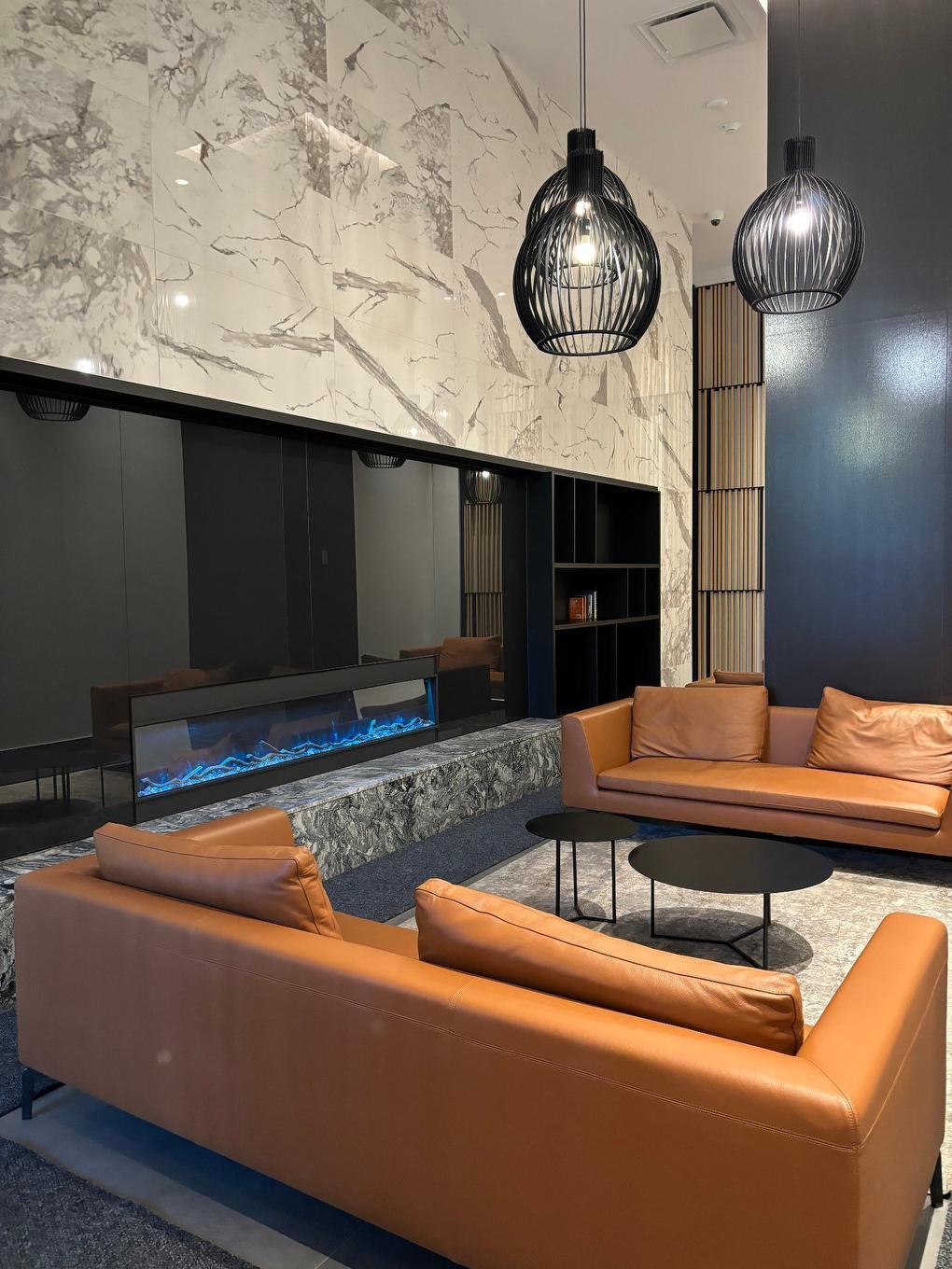 Common room - 604-2320 Rue Tupper, Montréal (Ville-Marie), QC - Indoor With Fireplace