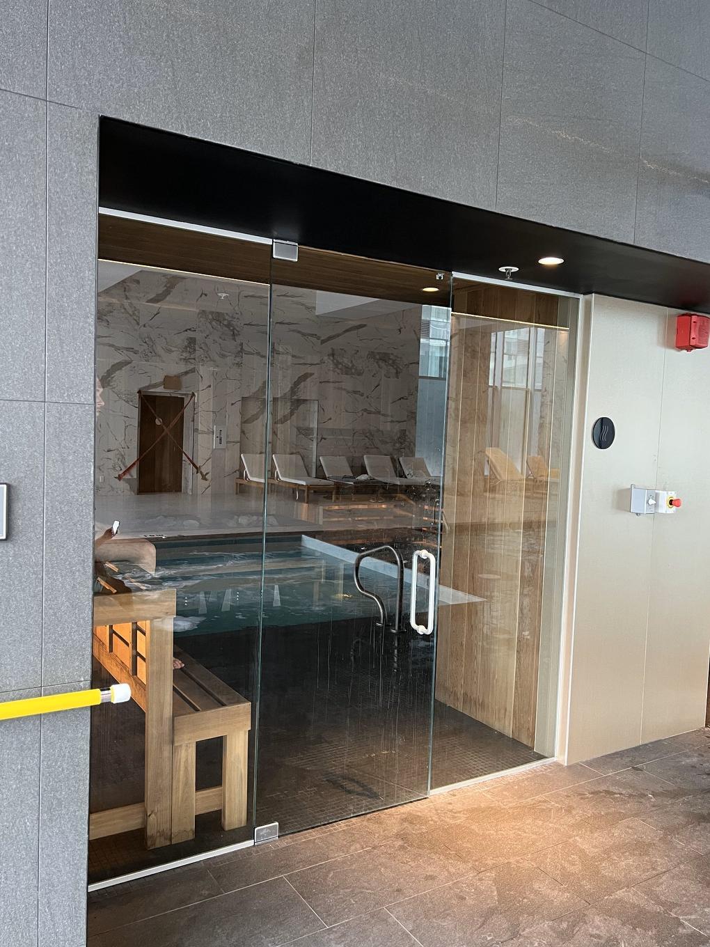 Sauna - 604-2320 Rue Tupper, Montréal (Ville-Marie), QC - Indoor Photo Showing Other Room