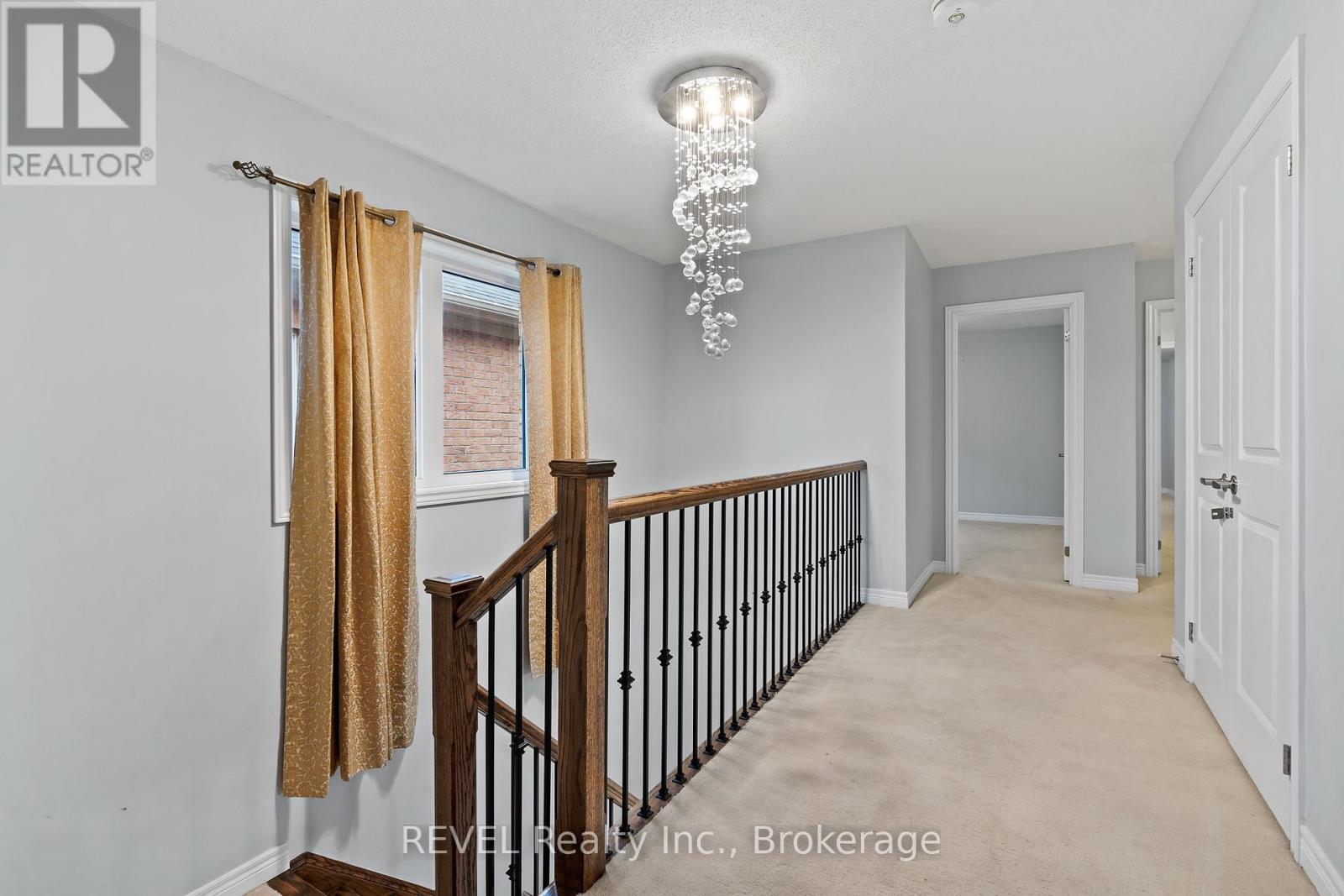 32 Sparkle Drive, Thorold (Rolling Meadows), ON - Indoor Photo Showing Other Room