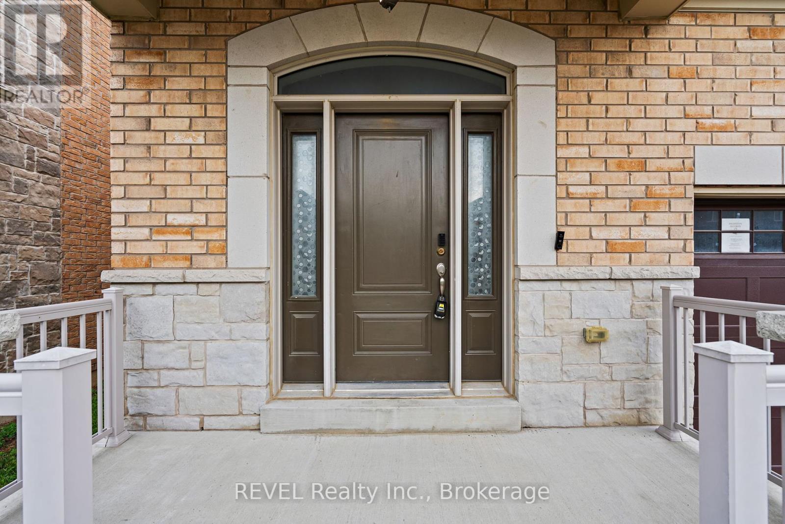 32 Sparkle Drive, Thorold (Rolling Meadows), ON - Outdoor With Exterior