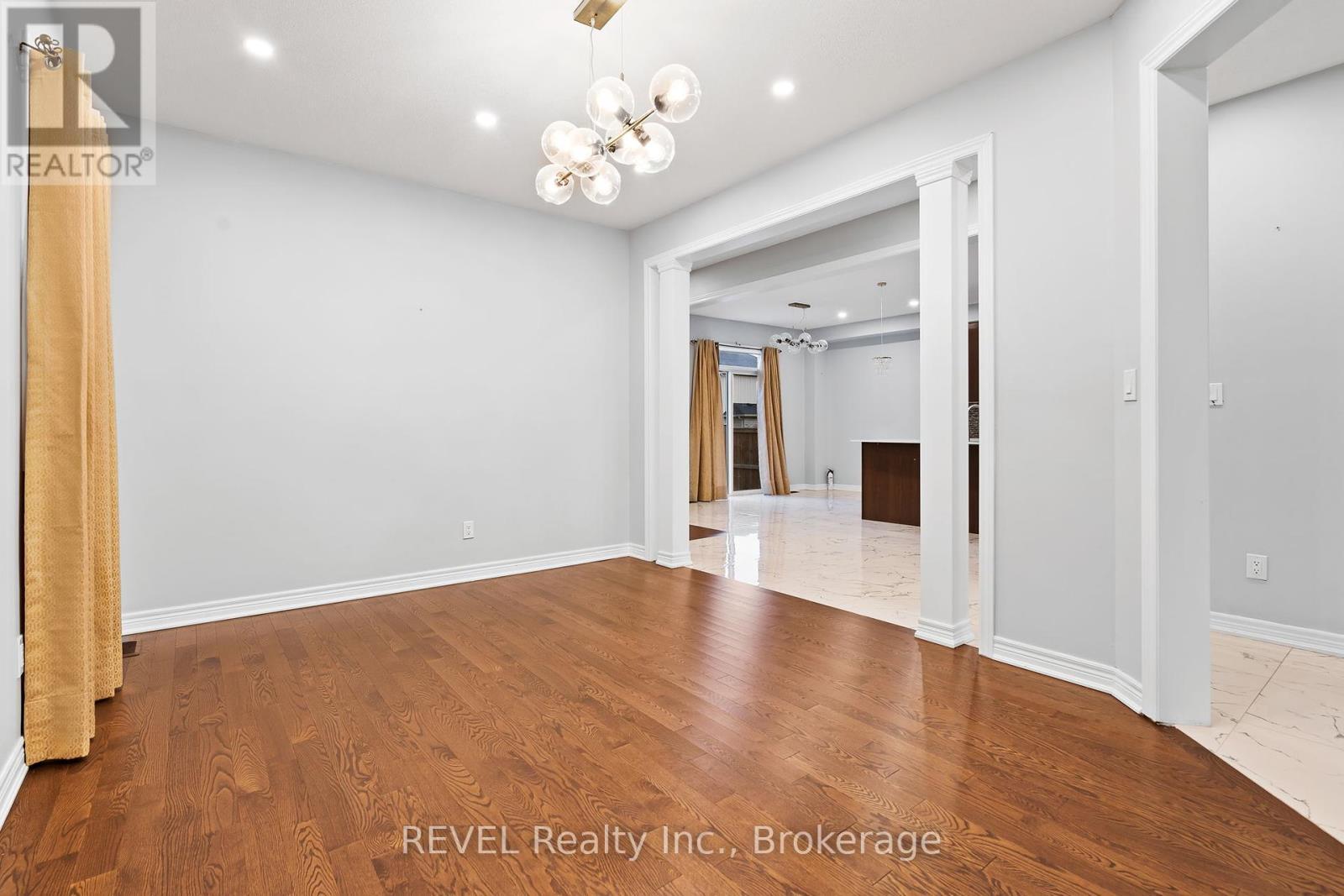 32 Sparkle Drive, Thorold (Rolling Meadows), ON - Indoor Photo Showing Other Room