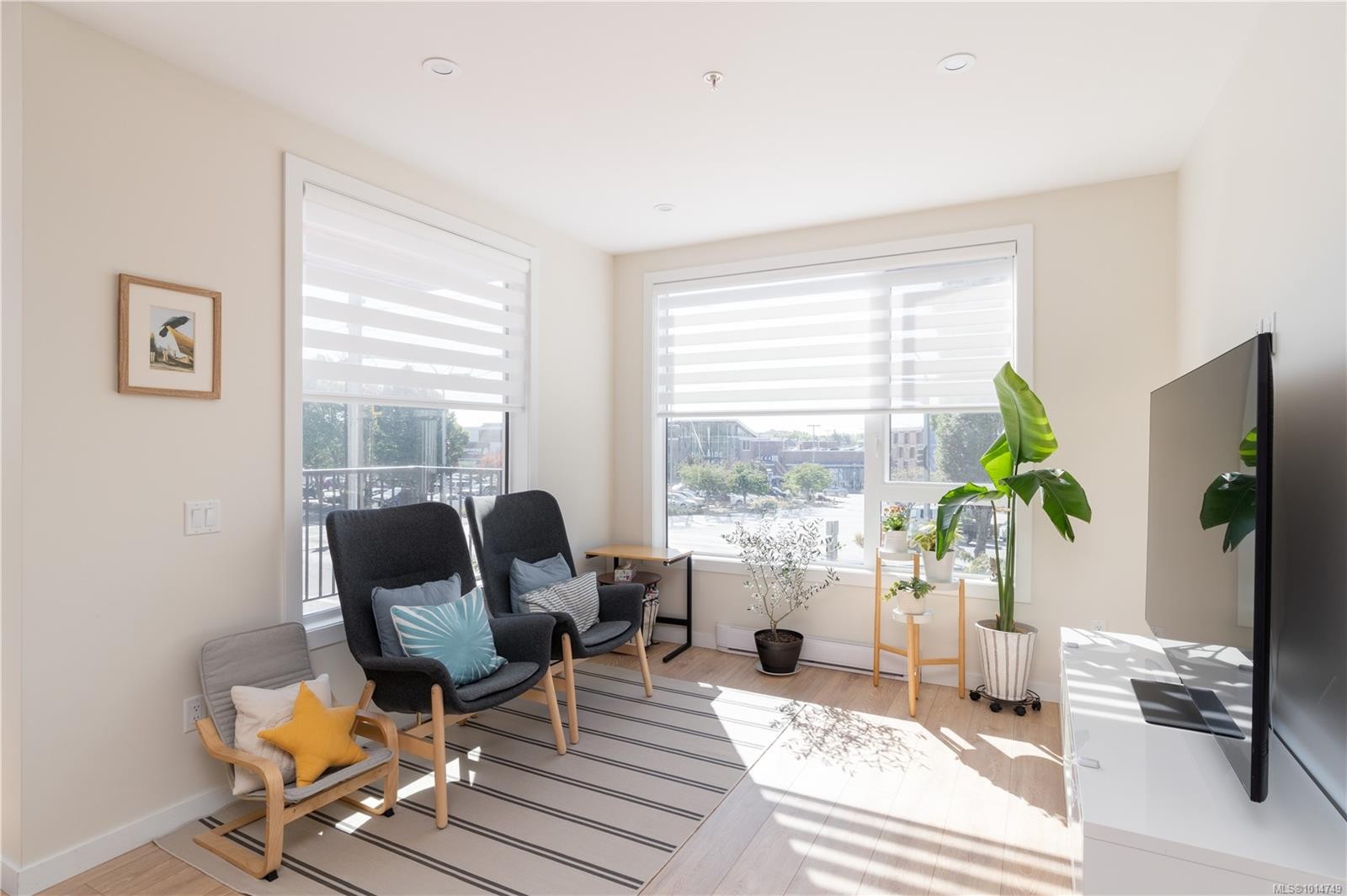 202-1588 North Dairy Rd, Saanich, BC - Indoor