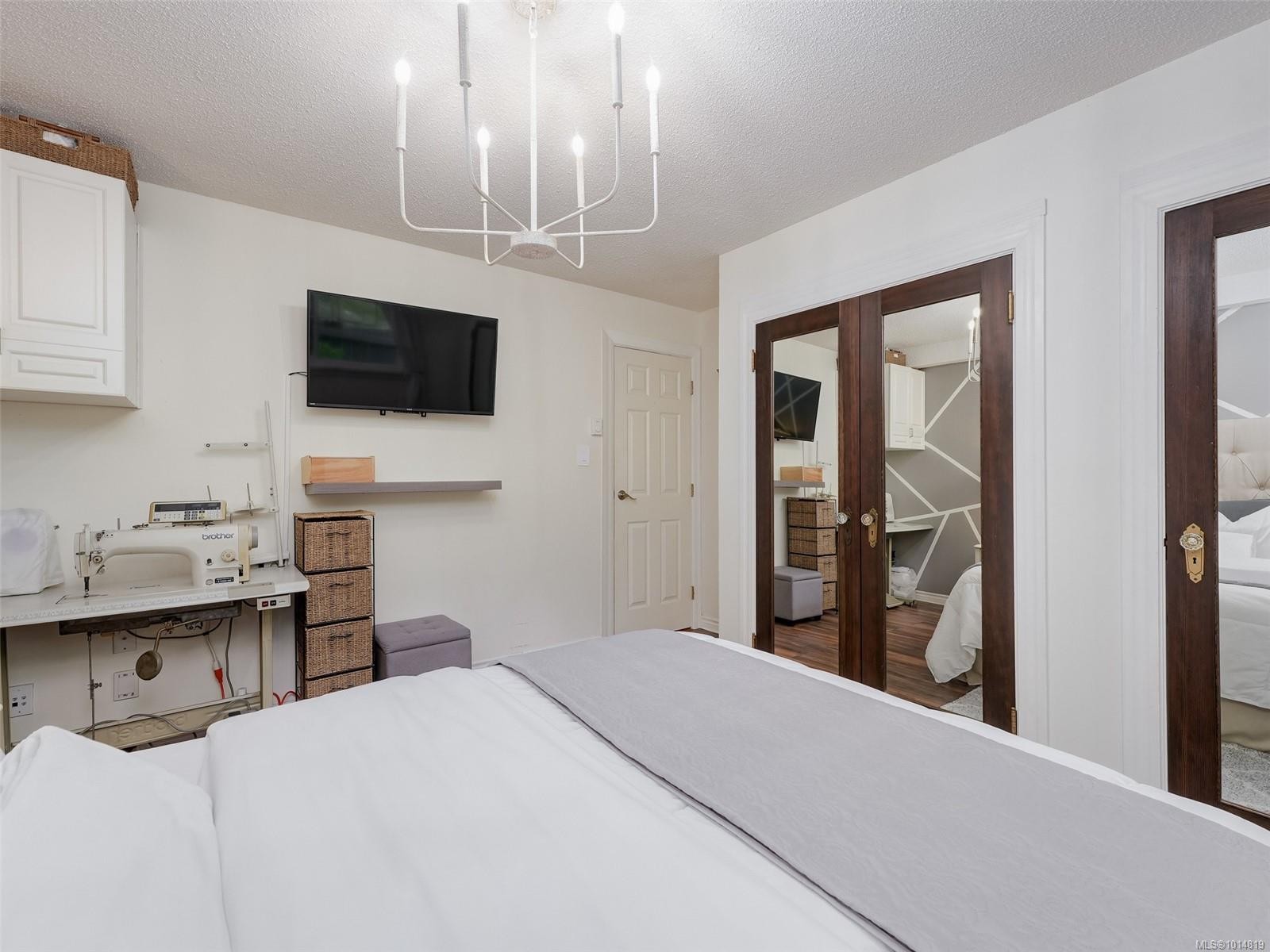 2-1956 Glenidle Rd, Sooke, BC - Indoor Photo Showing Bedroom