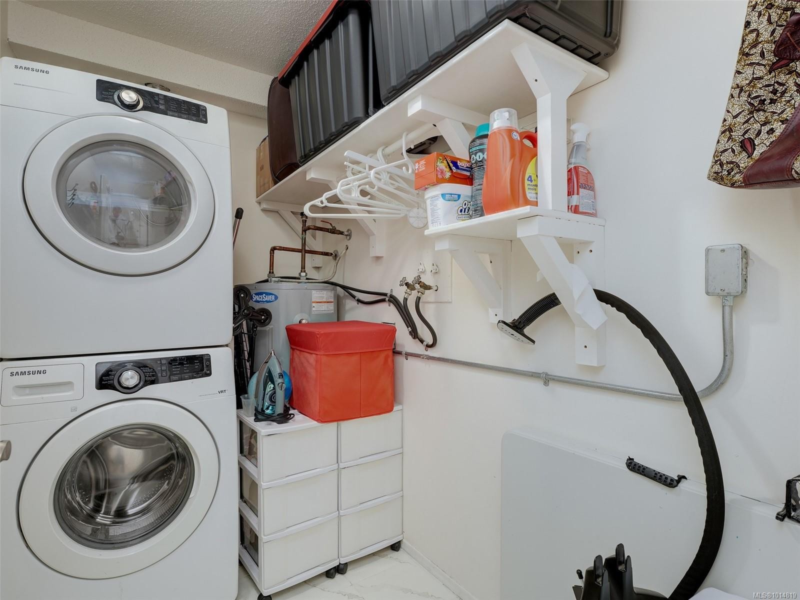 2-1956 Glenidle Rd, Sooke, BC - Indoor Photo Showing Laundry Room