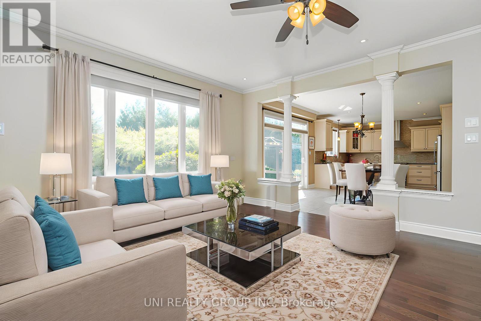 454 Cavesson Street, Ottawa, ON - Indoor Photo Showing Living Room