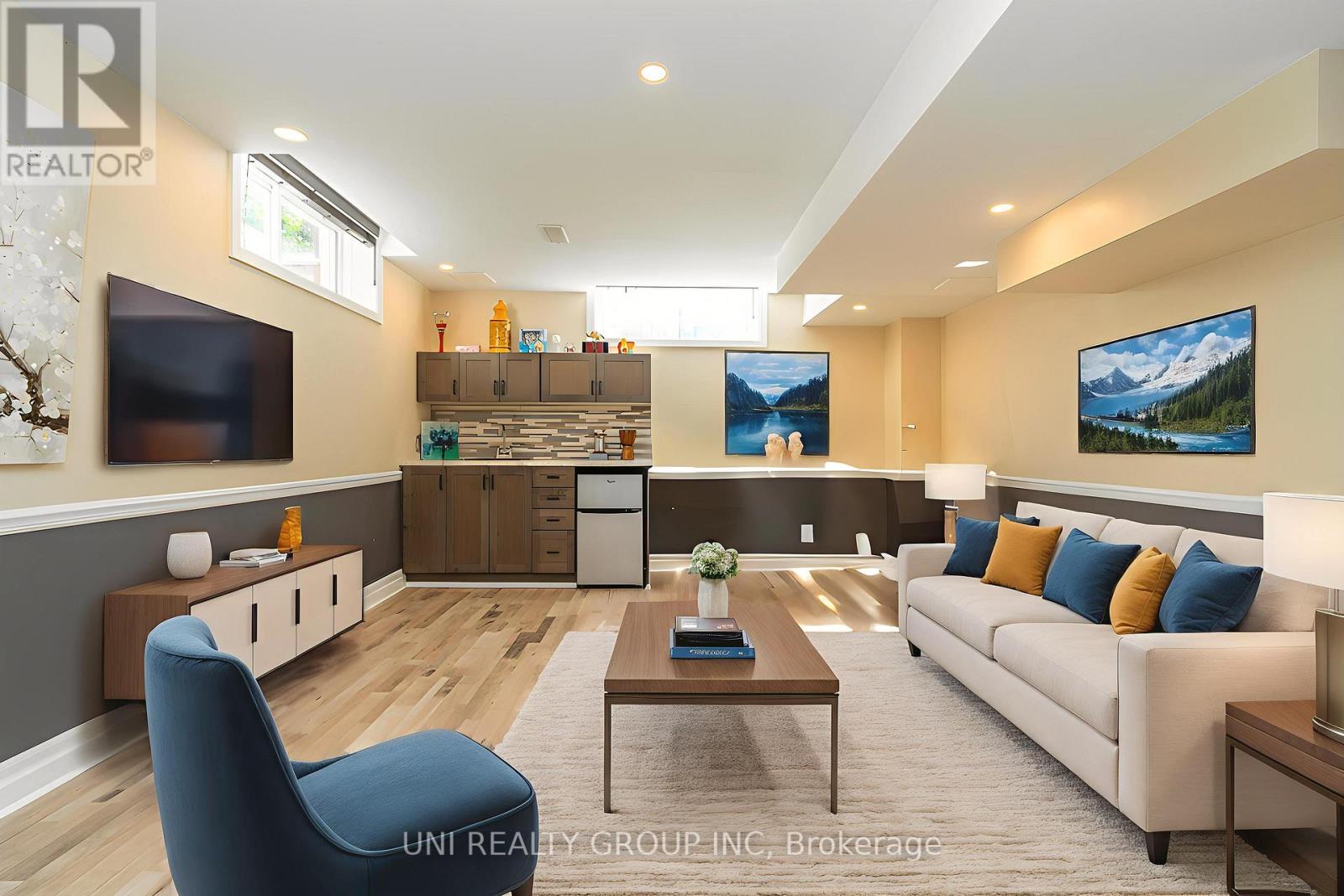 454 Cavesson Street, Ottawa, ON - Indoor Photo Showing Living Room