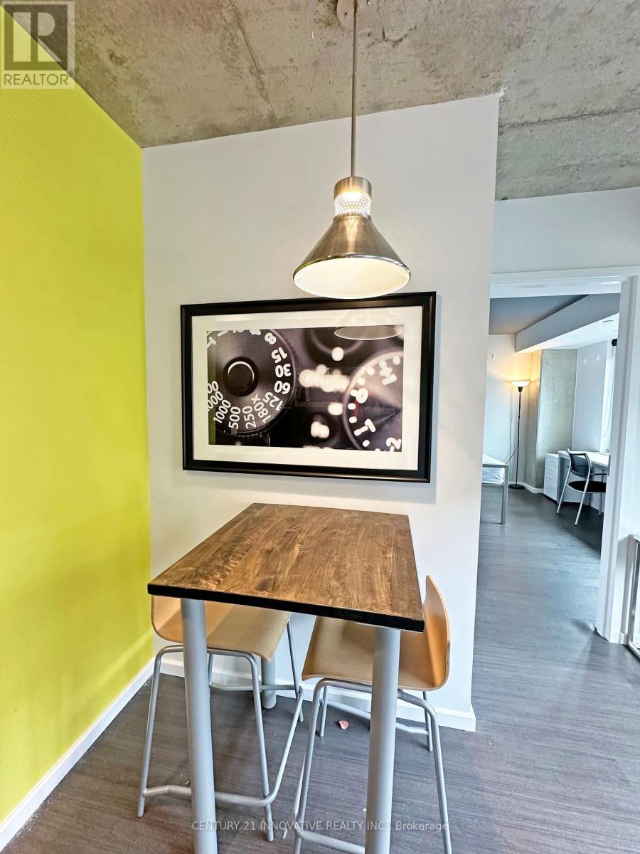 1517 - 105 Champagne Avenue S, Ottawa, ON - Indoor Photo Showing Other Room