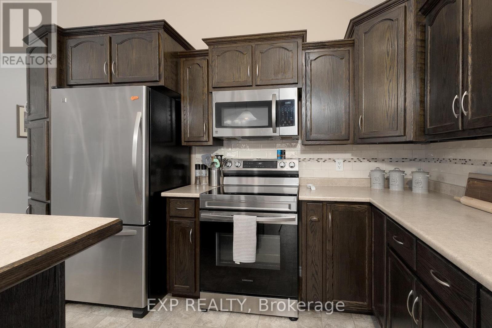 38 Fulton Street, Bayham (Vienna), ON - Indoor Photo Showing Kitchen With Stainless Steel Kitchen