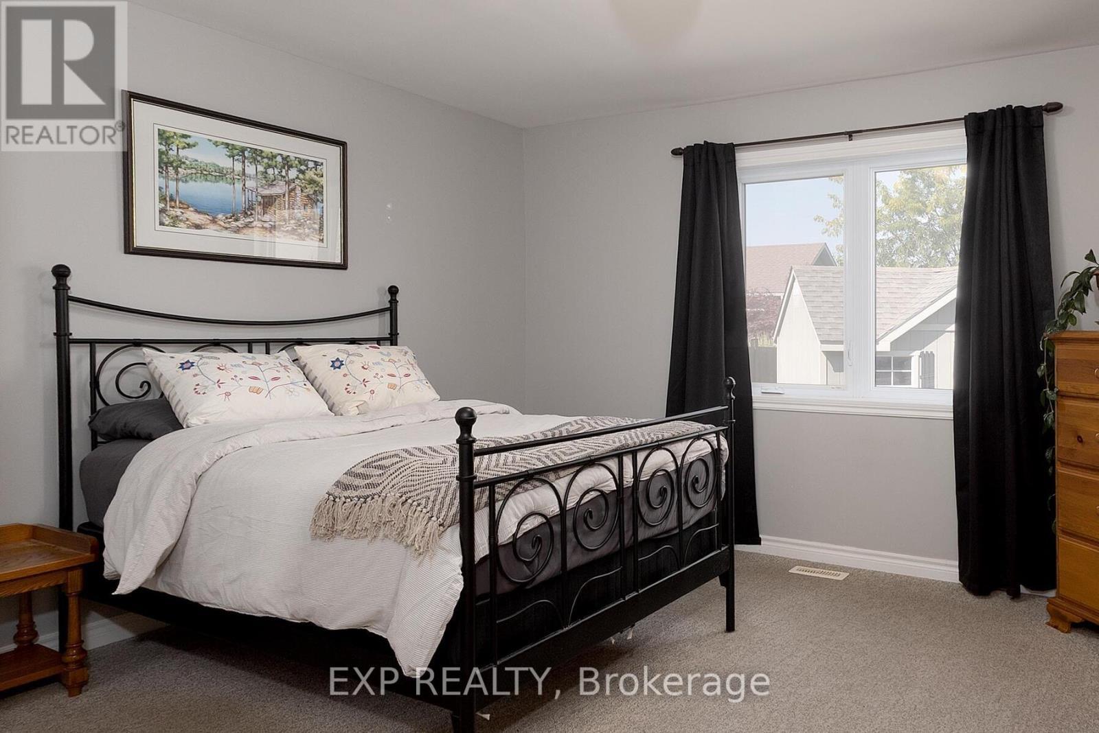 38 Fulton Street, Bayham (Vienna), ON - Indoor Photo Showing Bedroom