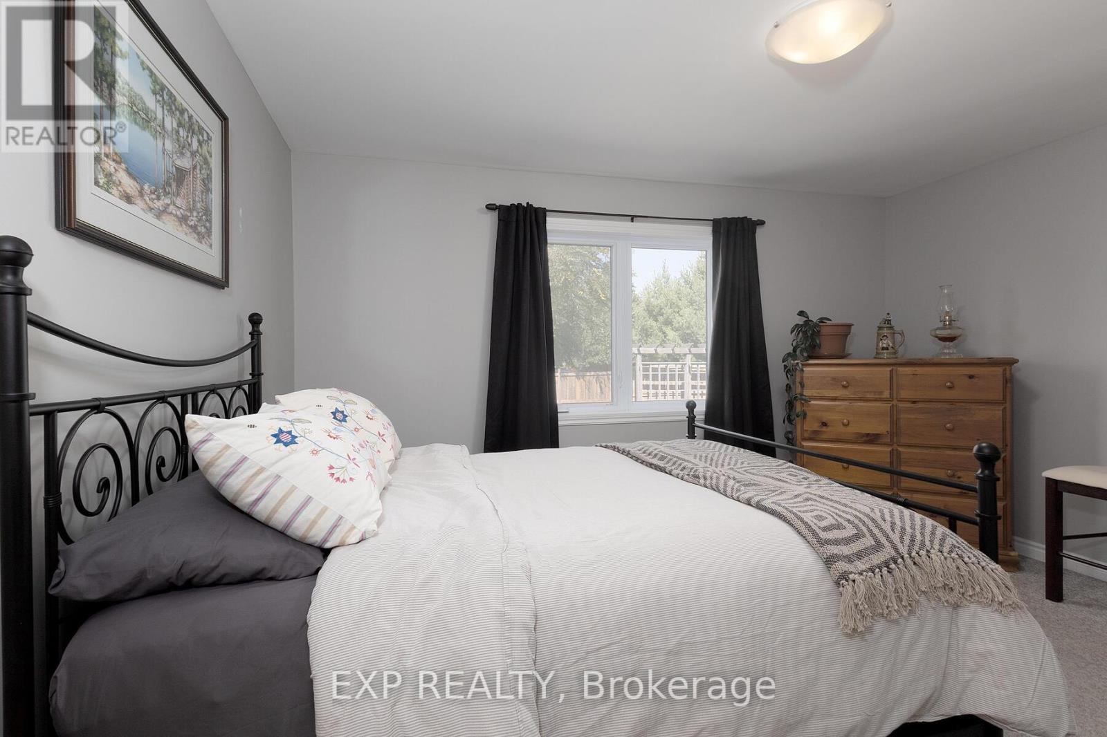 38 Fulton Street, Bayham (Vienna), ON - Indoor Photo Showing Bedroom