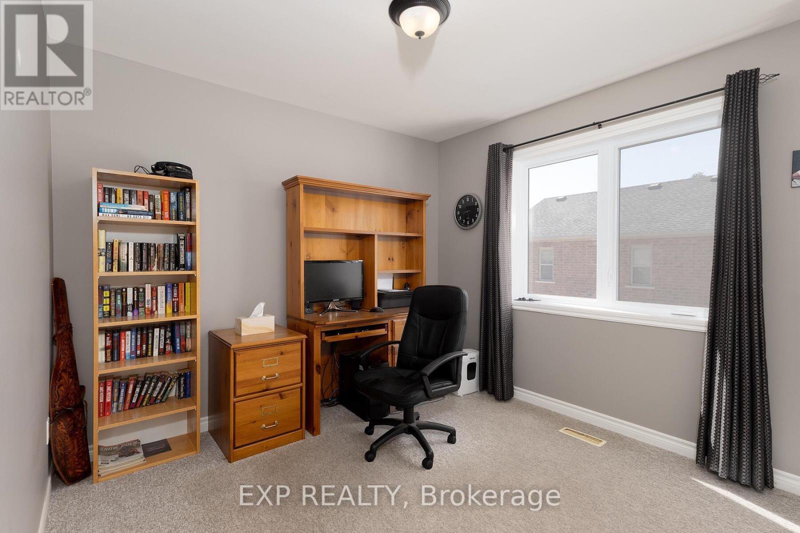 38 Fulton Street, Bayham (Vienna), ON - Indoor Photo Showing Office