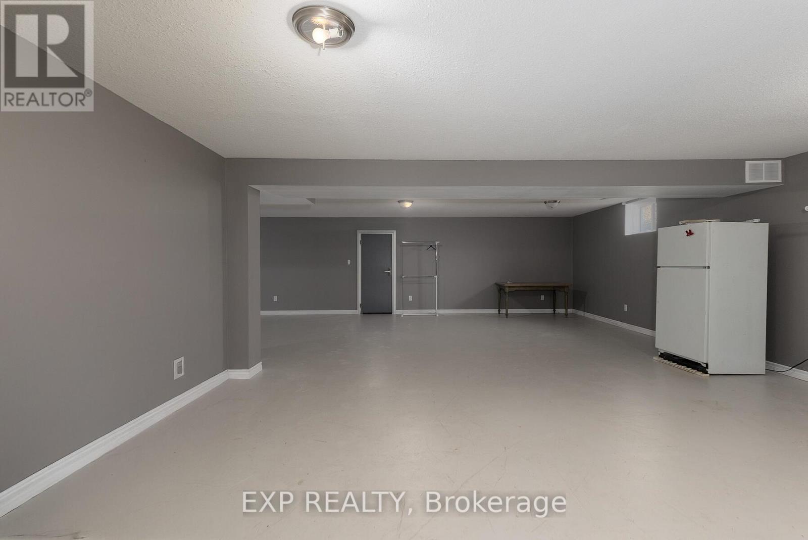 38 Fulton Street, Bayham (Vienna), ON - Indoor Photo Showing Other Room