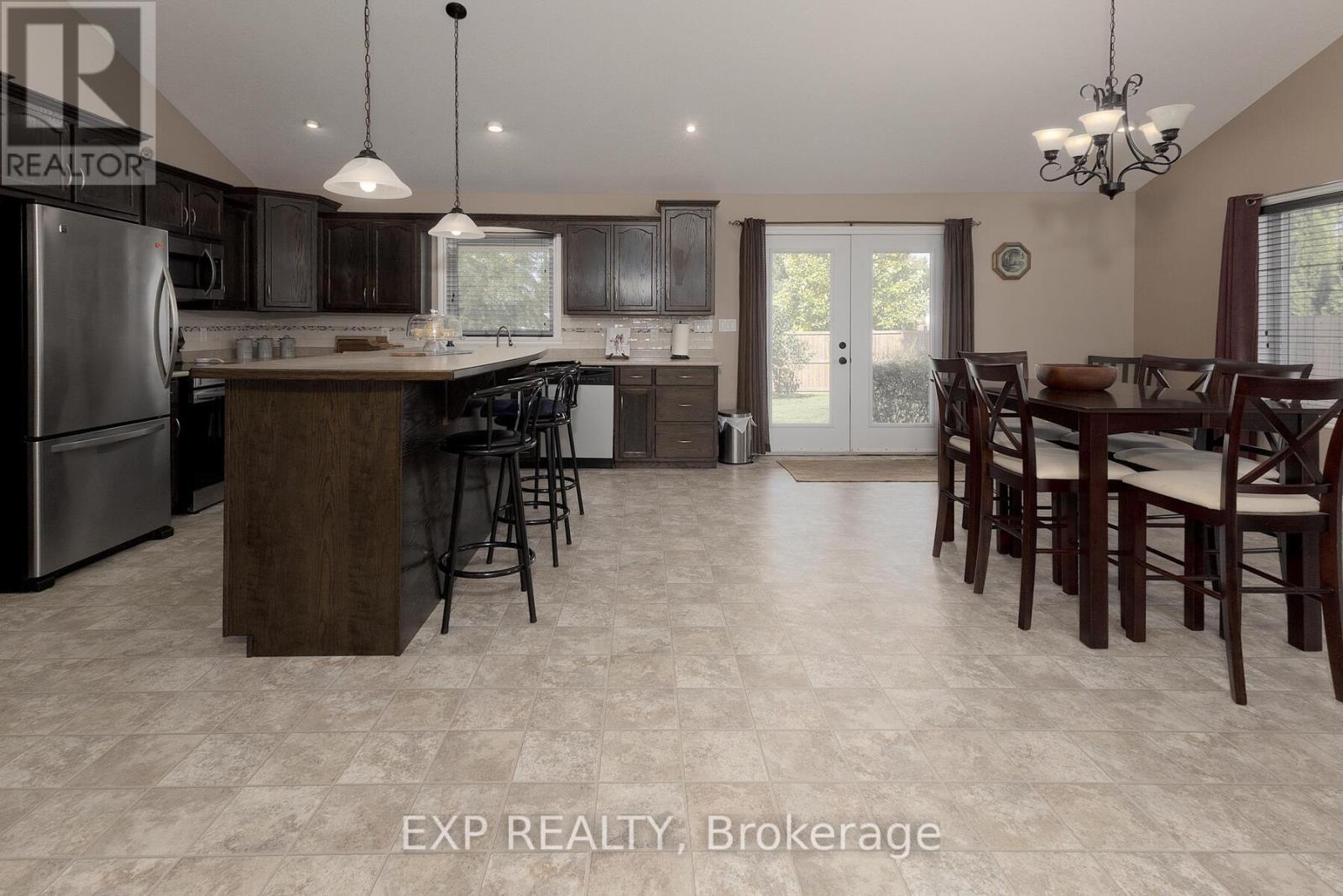 38 Fulton Street, Bayham (Vienna), ON - Indoor Photo Showing Other Room