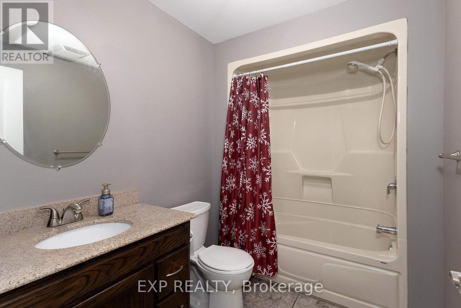 38 Fulton Street, Bayham (Vienna), ON - Indoor Photo Showing Bathroom