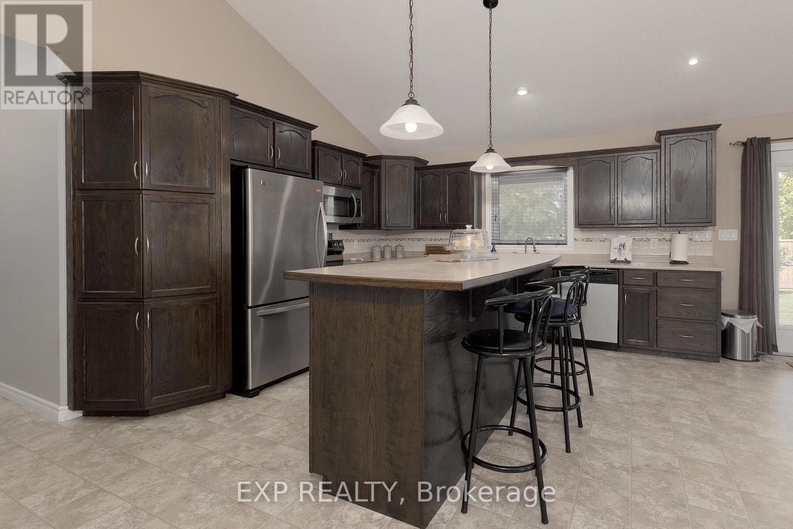 38 Fulton Street, Bayham (Vienna), ON - Indoor Photo Showing Kitchen With Stainless Steel Kitchen