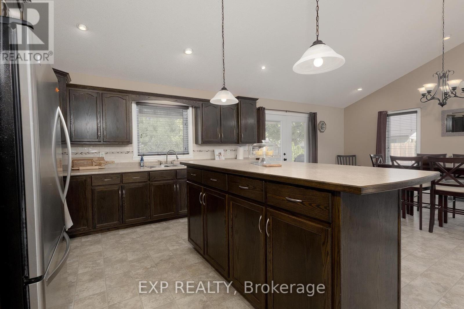 38 Fulton Street, Bayham (Vienna), ON - Indoor