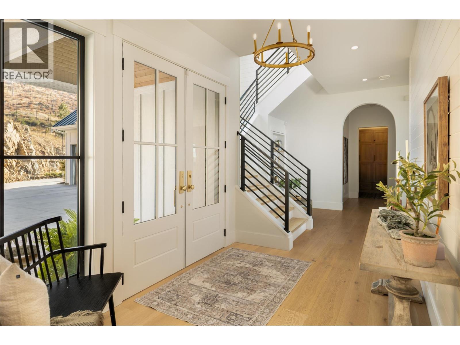 5635 Upper Mission Court, Kelowna, BC - Indoor Photo Showing Other Room