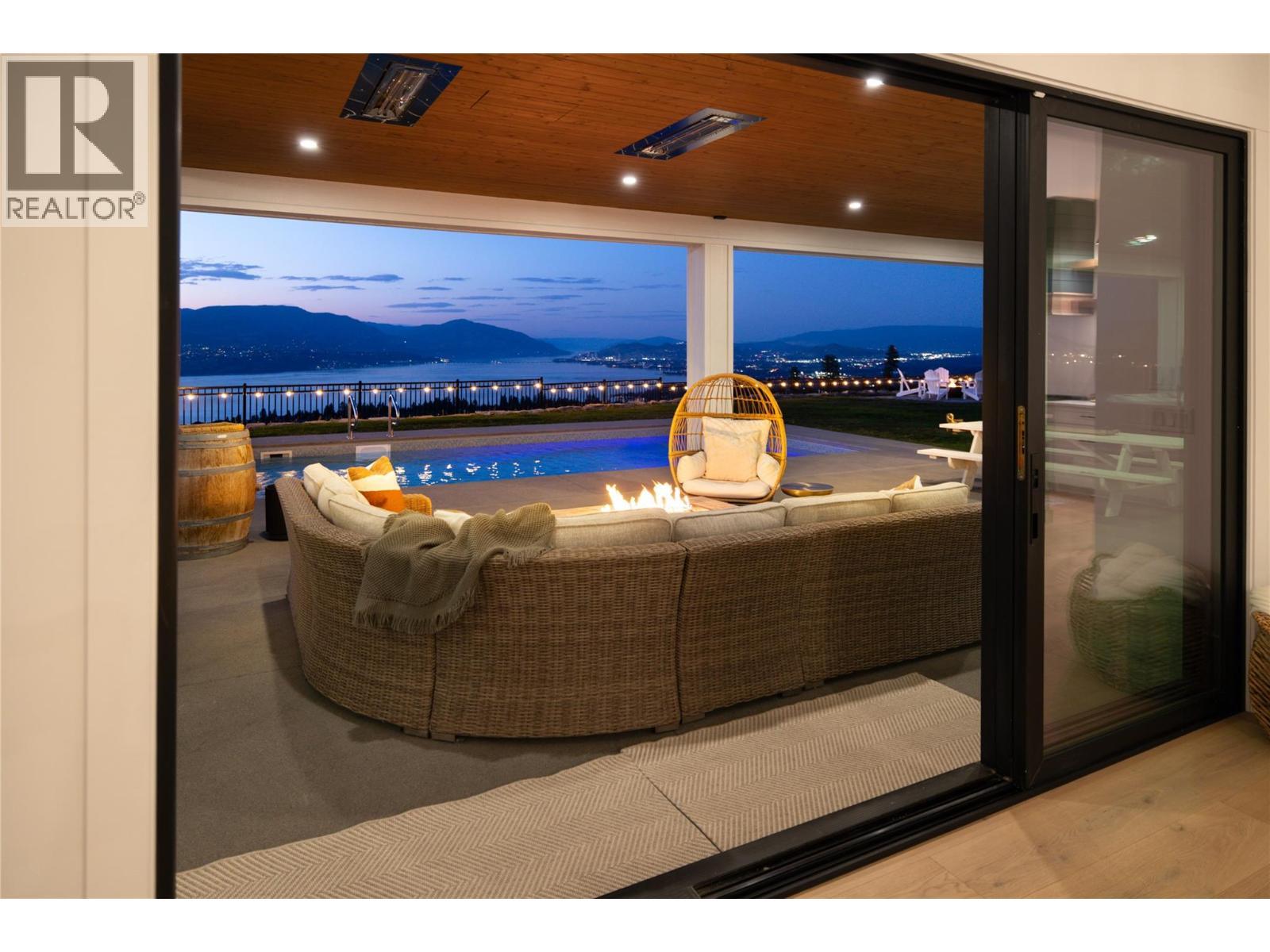 5635 Upper Mission Court, Kelowna, BC - Photo Showing Other Room With Body Of Water