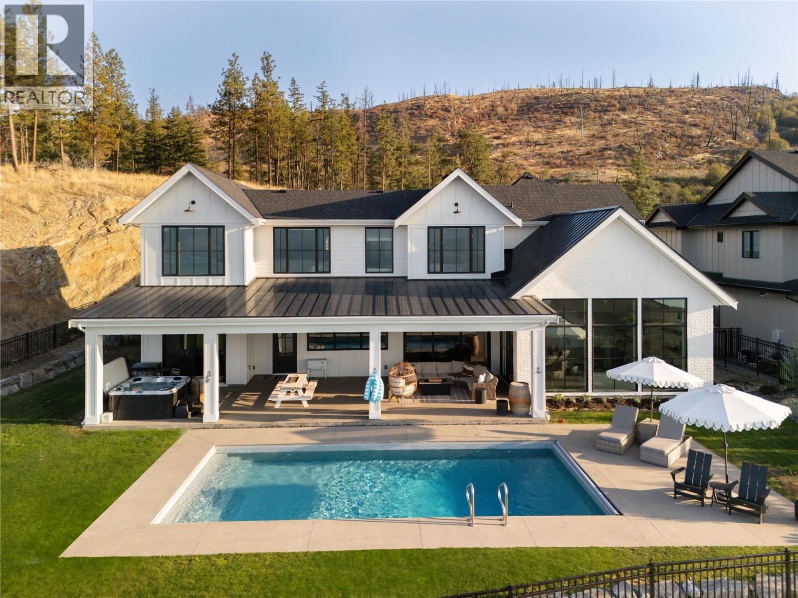 5635 Upper Mission Court, Kelowna, BC - Outdoor With In Ground Pool With Deck Patio Veranda