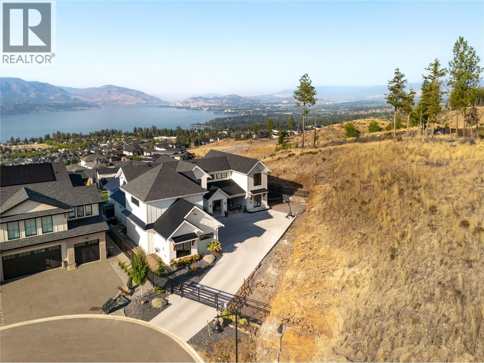5635 Upper Mission Court, Kelowna, BC - Outdoor With View