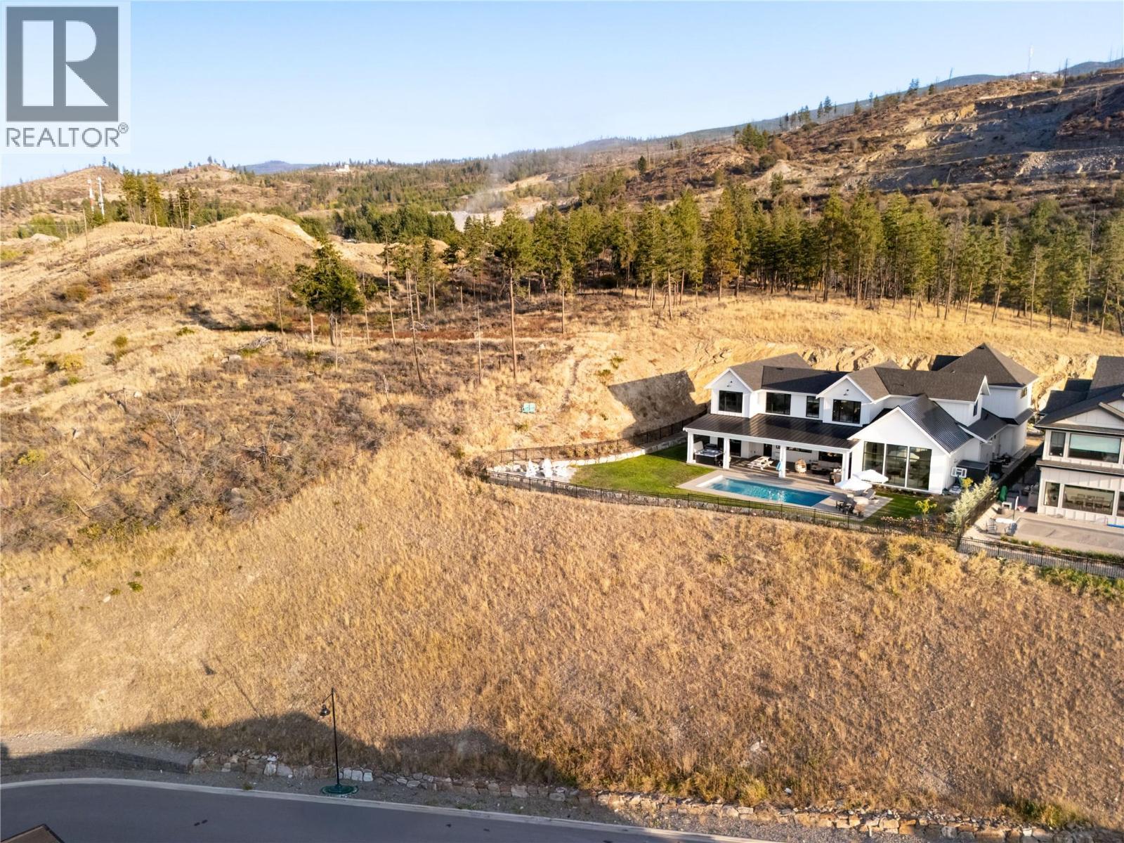 5635 Upper Mission Court, Kelowna, BC - Outdoor With View