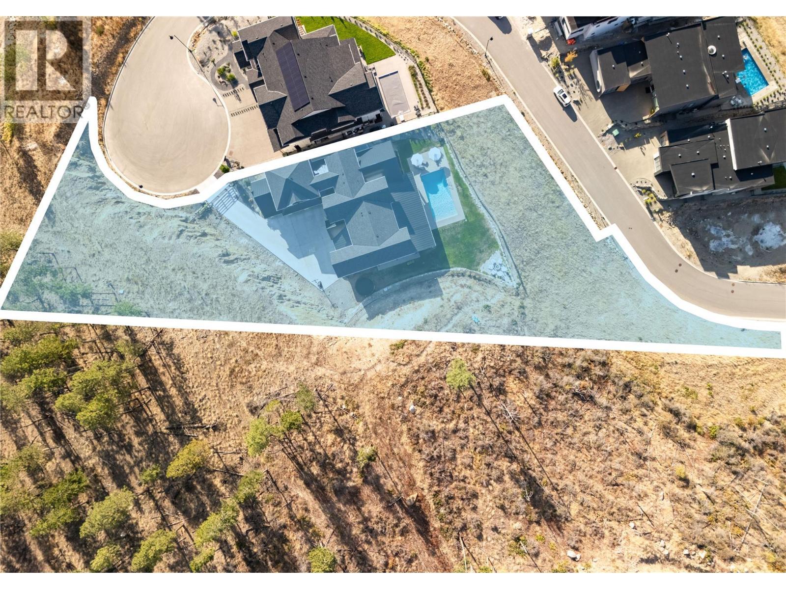 5635 Upper Mission Court, Kelowna, BC - With View