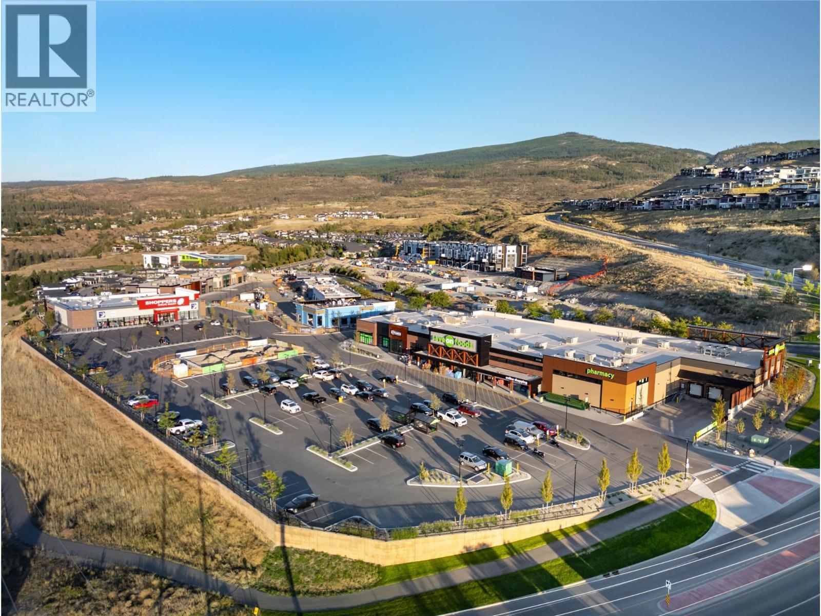 5635 Upper Mission Court, Kelowna, BC - Outdoor With View