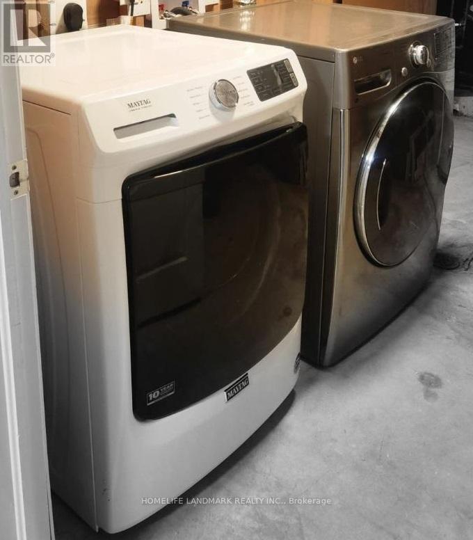282 Forest Run Boulevard, Vaughan, ON - Indoor Photo Showing Laundry Room