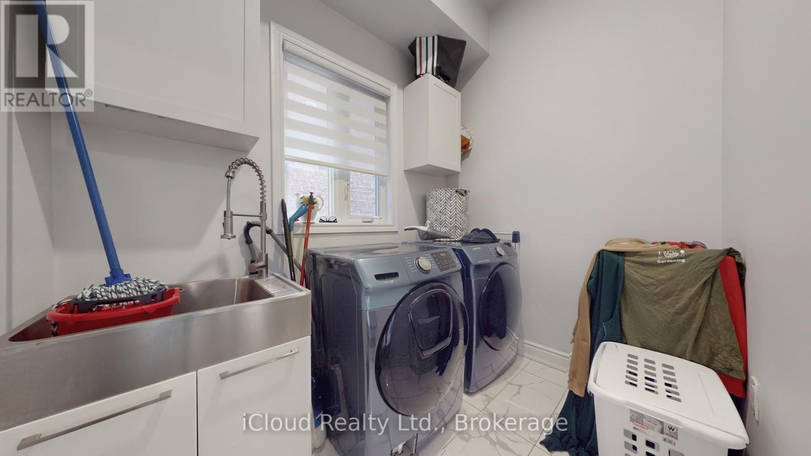 62 Heritage Street, Bradford West Gwillimbury, ON - Indoor Photo Showing Laundry Room