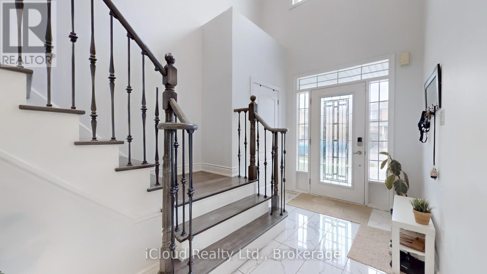 62 Heritage Street, Bradford West Gwillimbury, ON - Indoor Photo Showing Other Room