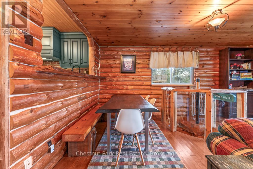 893 Relative Road, Armour, ON - Indoor Photo Showing Other Room