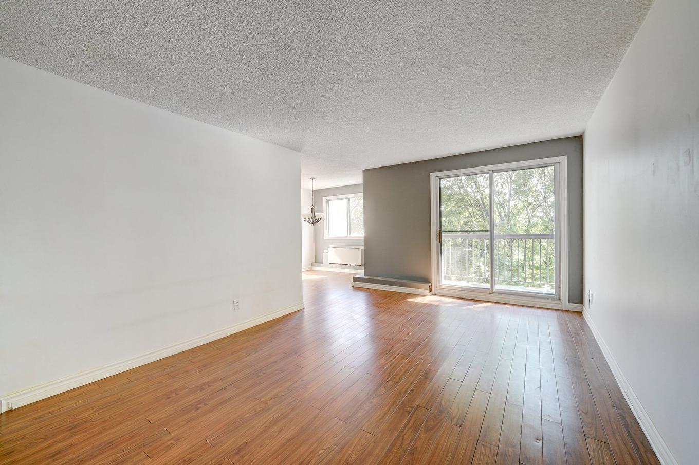Living room - 309-1550 Av. Panama, Brossard, QC - Indoor Photo Showing Other Room