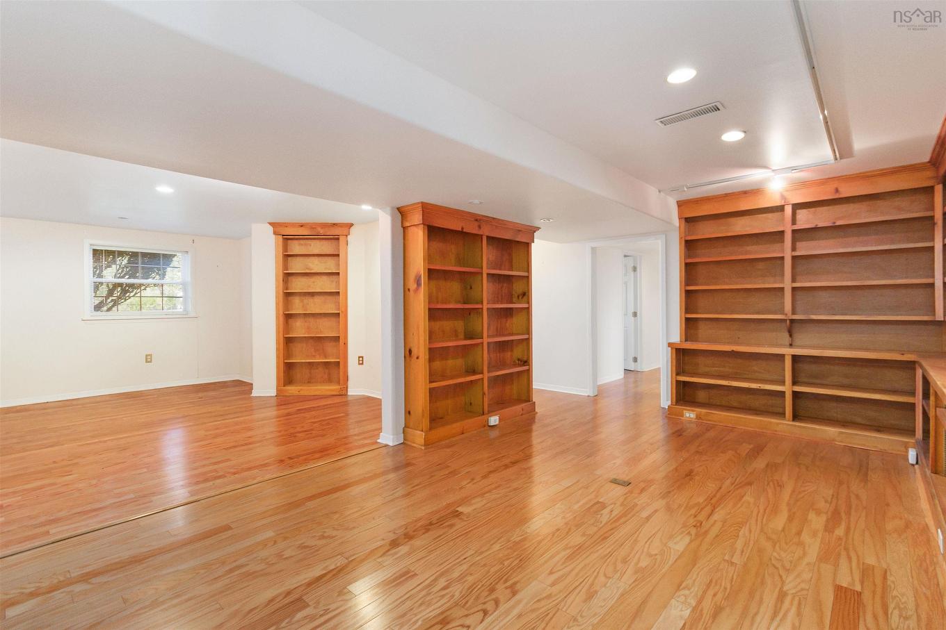 16 Bobolink Street, Halifax, NS