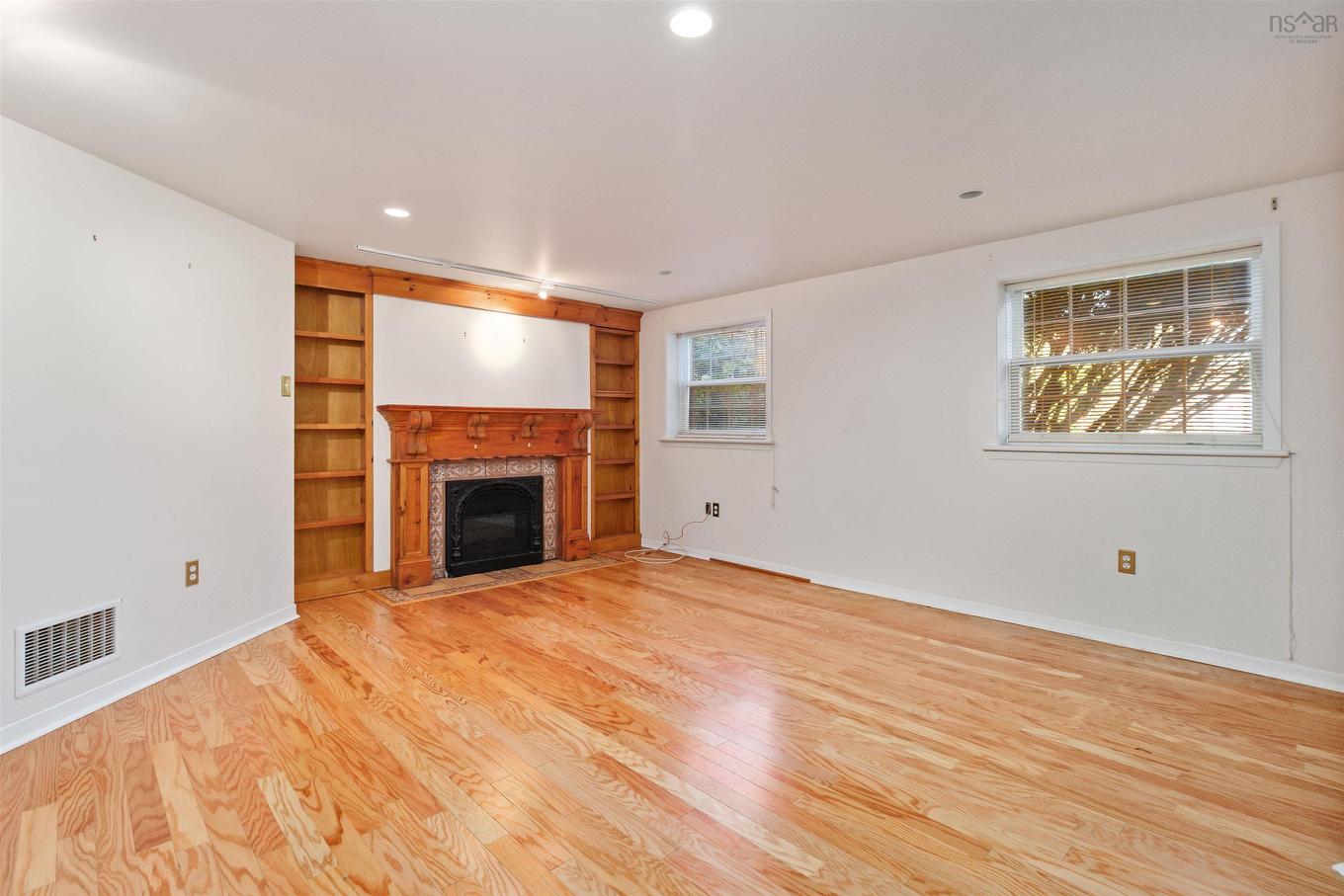 16 Bobolink Street, Halifax, NS