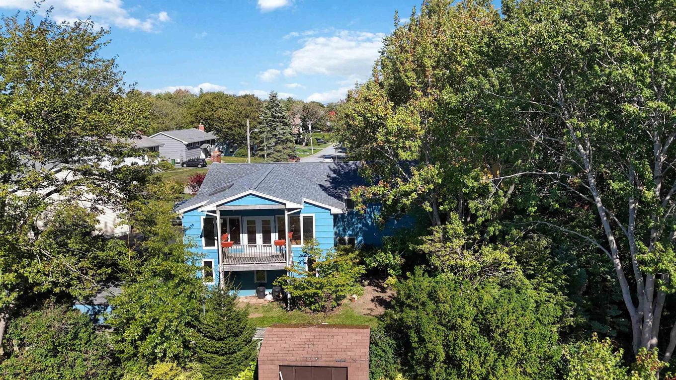 16 Bobolink Street, Halifax, NS