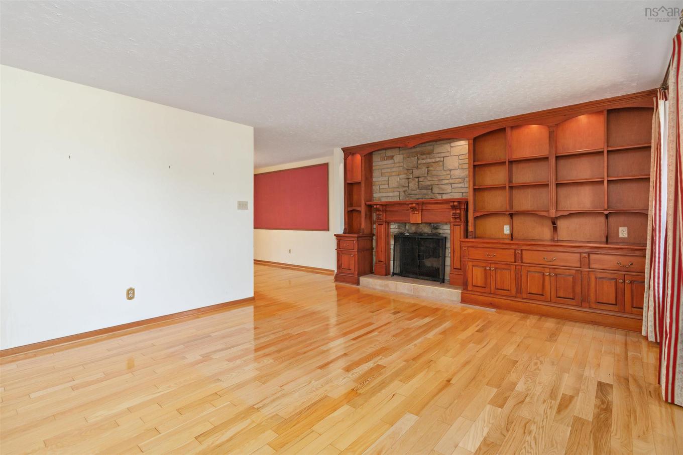 16 Bobolink Street, Halifax, NS