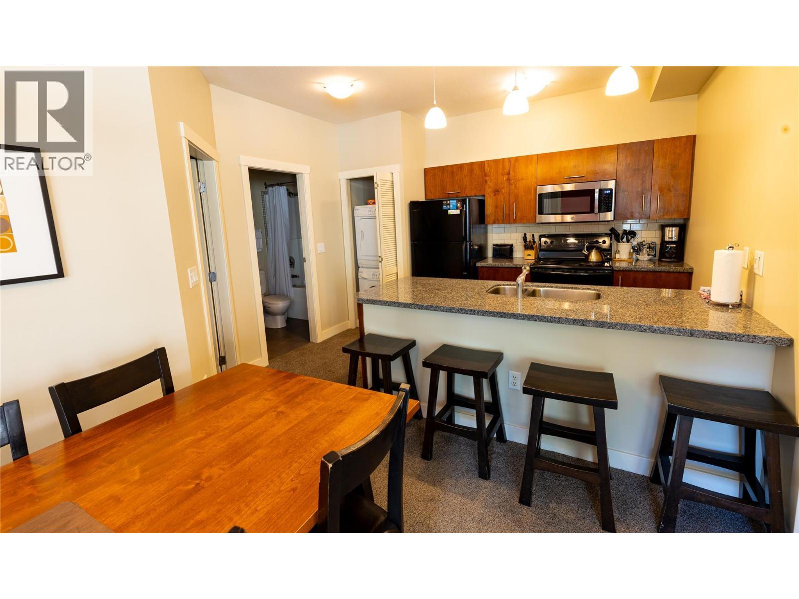 2049 Summit Drive Unit# 212A, Panorama, BC - Indoor