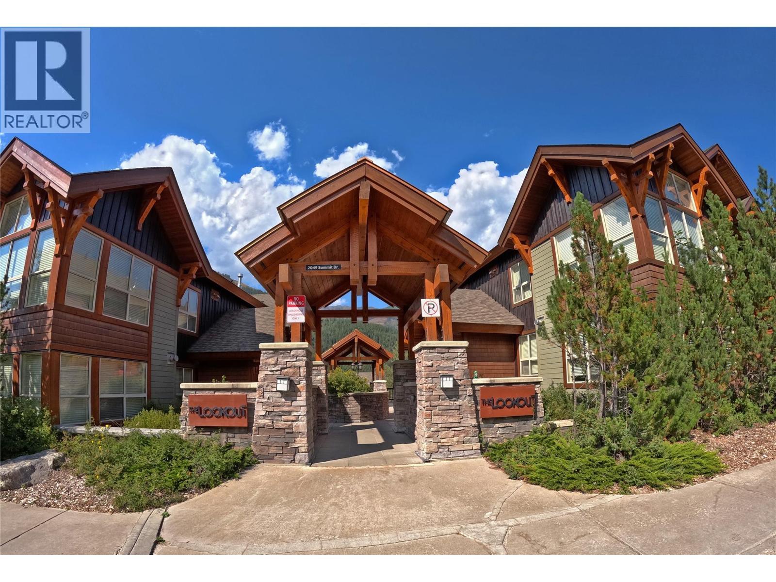 2049 Summit Drive Unit# 212A, Panorama, BC - Outdoor