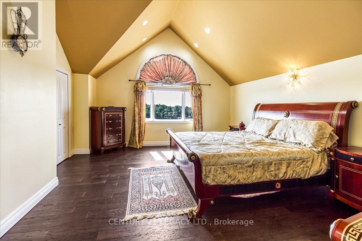 376 Maki Avenue, Greater Sudbury, ON - Indoor Photo Showing Bedroom