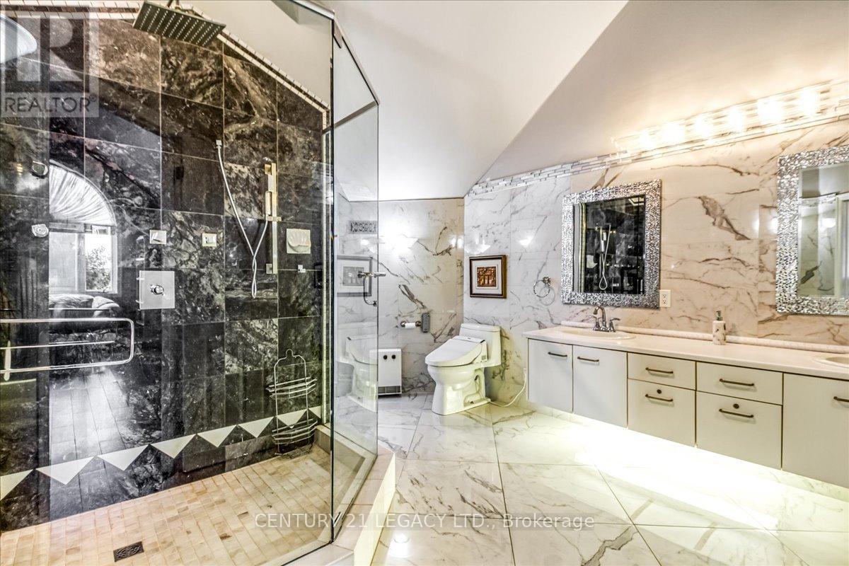376 Maki Avenue, Greater Sudbury, ON - Indoor Photo Showing Bathroom