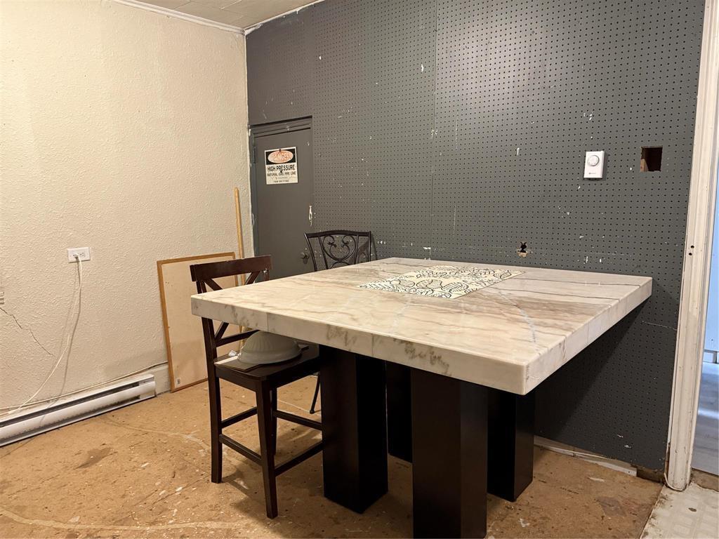 114 6Th Avenue S, Swan River, MB - Indoor Photo Showing Other Room