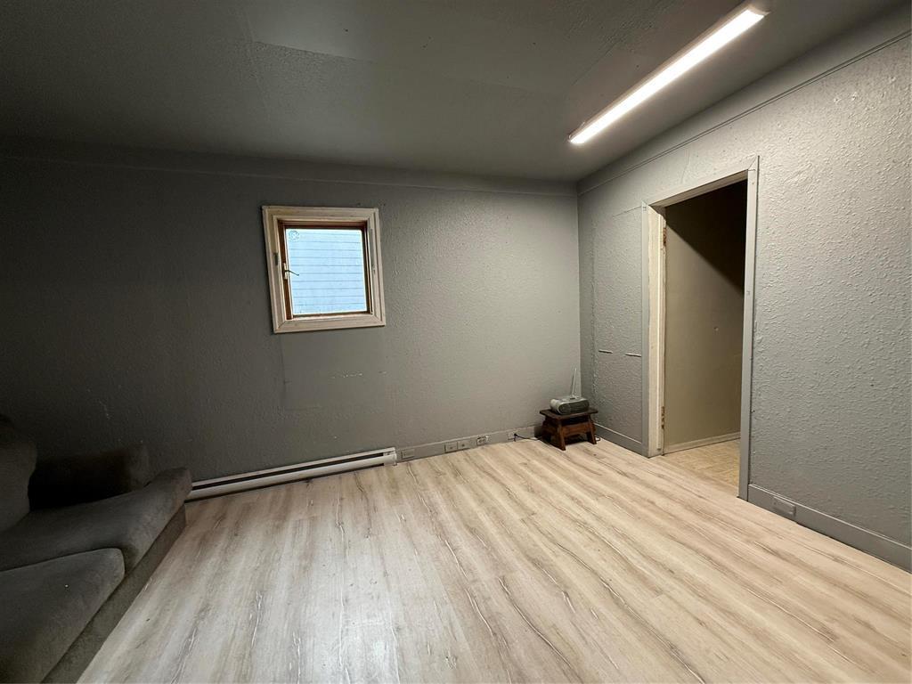114 6Th Avenue S, Swan River, MB - Indoor